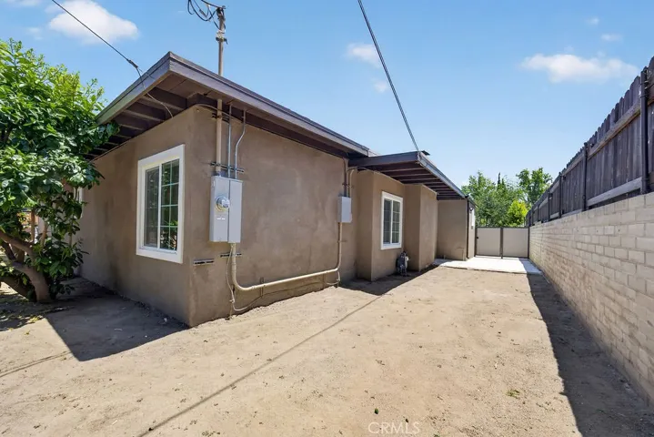 Virtual Staged backyard photo