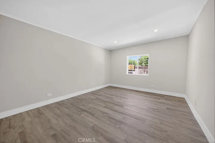10227 Mcvine, Sunland, California 91040