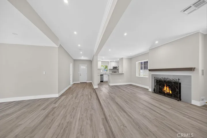 10227 Mcvine, Sunland, California 91040