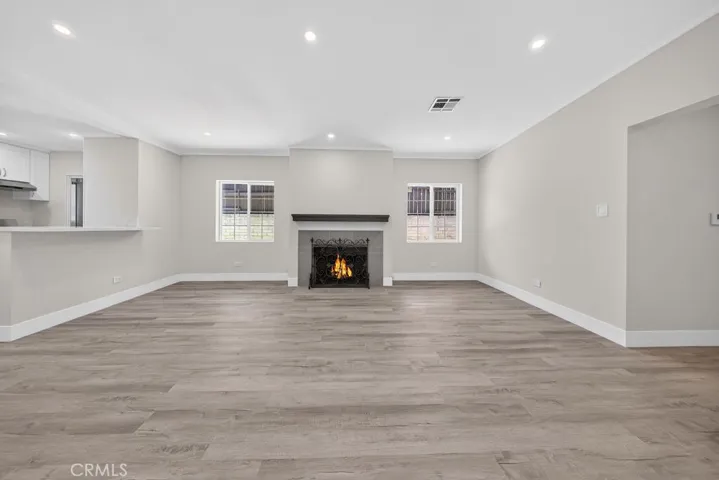 10227 Mcvine, Sunland, California 91040