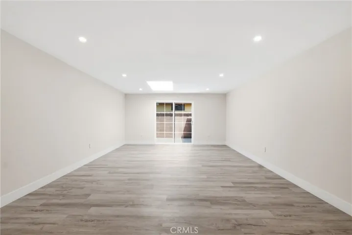 10227 Mcvine, Sunland, California 91040