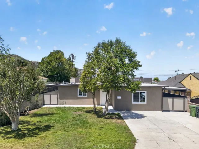 10227 Mcvine, Sunland, California 91040
