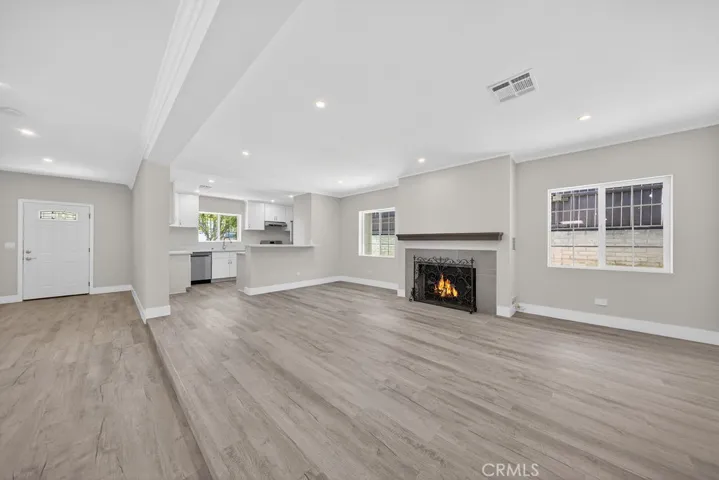 10227 Mcvine, Sunland, California 91040