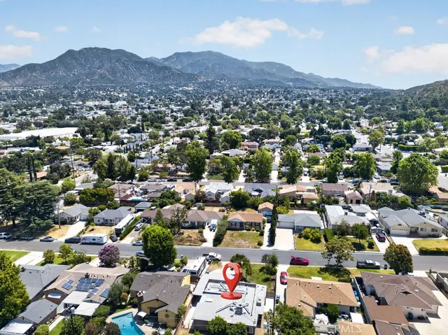10227 Mcvine, Sunland, California 91040