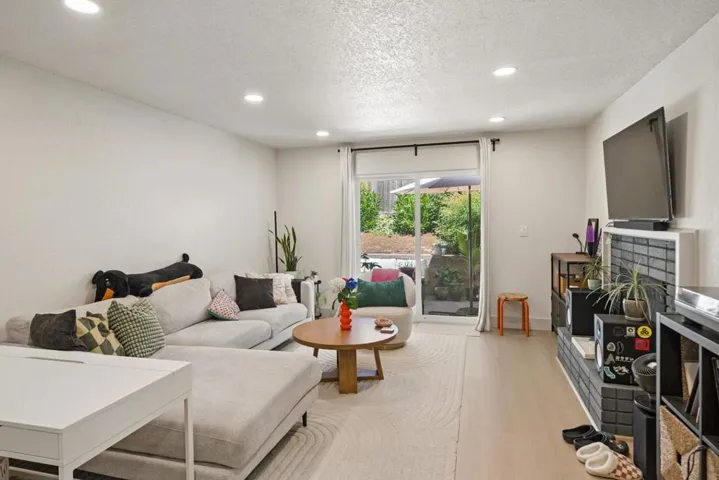 10178 Alpine Drive, Cupertino, California 95014