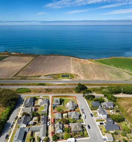 2 3rd Avenue, Davenport, California 95017