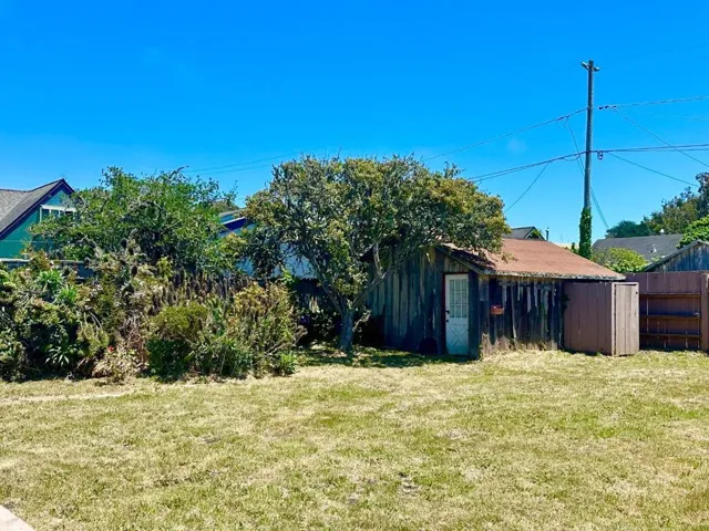 2 3rd Avenue, Davenport, California 95017