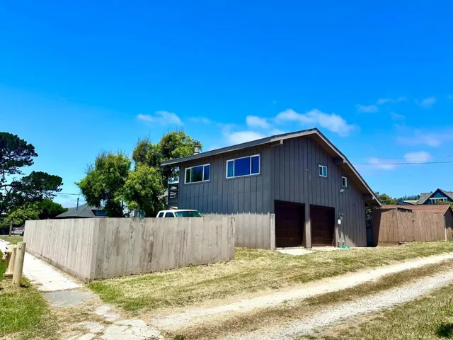 2 3rd Avenue, Davenport, California 95017