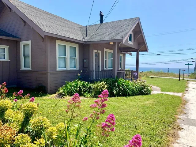2 3rd Avenue, Davenport, California 95017