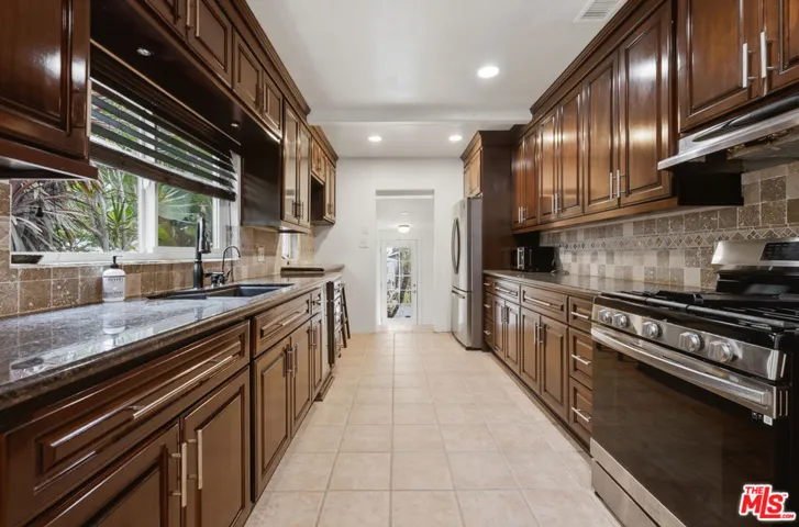 6229 Canobie Avenue, Whittier, California 90601