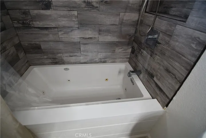 Primary Bath jetted tub