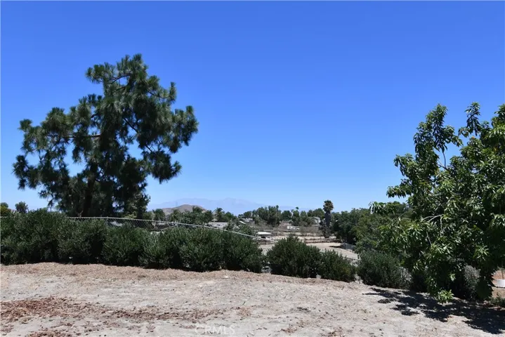 Hills & mountain views