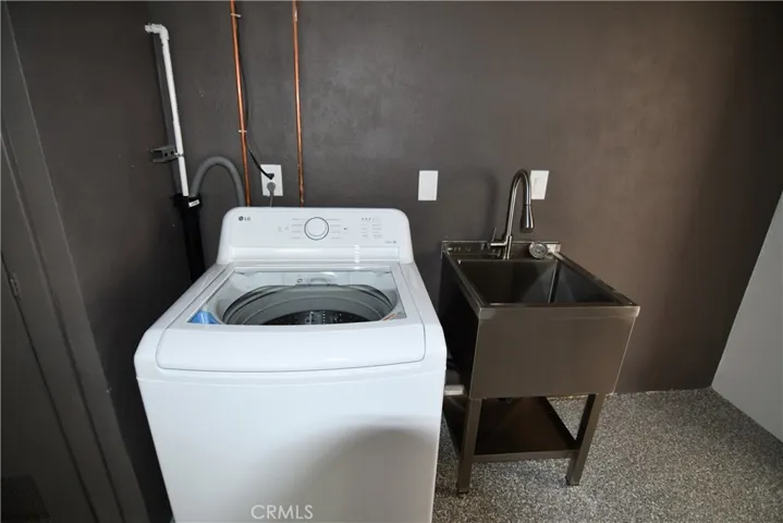 New Washing Machine & Stainless Sink in Garage