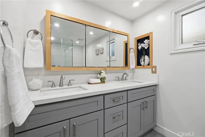 12885 Old Foothill, Santa Ana, California 92705