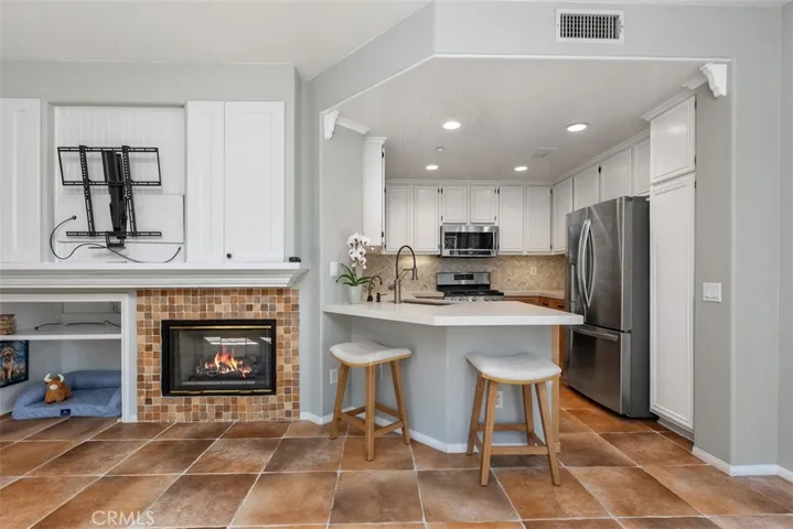 18 Lansdale Court, Ladera Ranch, California 92694