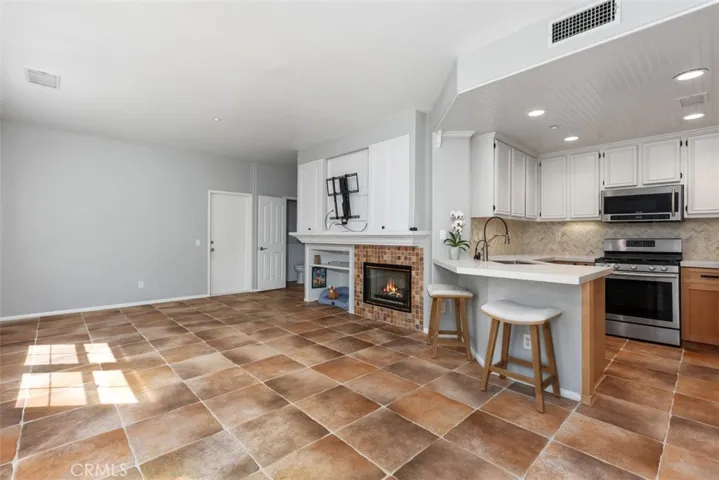 18 Lansdale Court, Ladera Ranch, California 92694