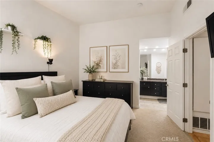 3525 W Greentree Circle G, Anaheim, California 92804