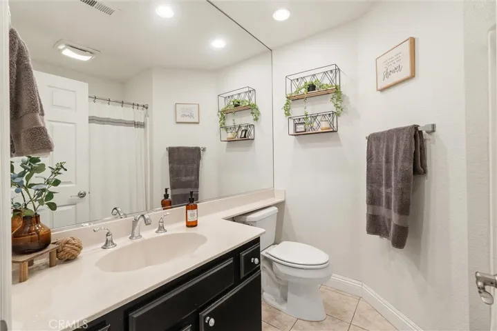 3525 W Greentree Circle G, Anaheim, California 92804