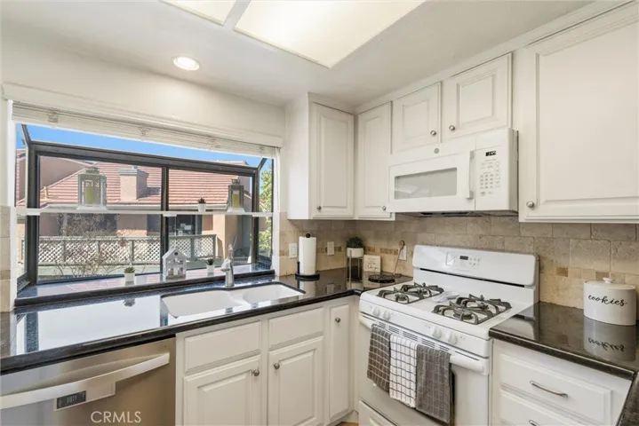 3525 W Greentree Circle G, Anaheim, California 92804