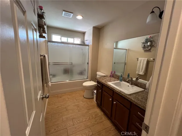9220 Jacaranda, Hesperia, California 92345