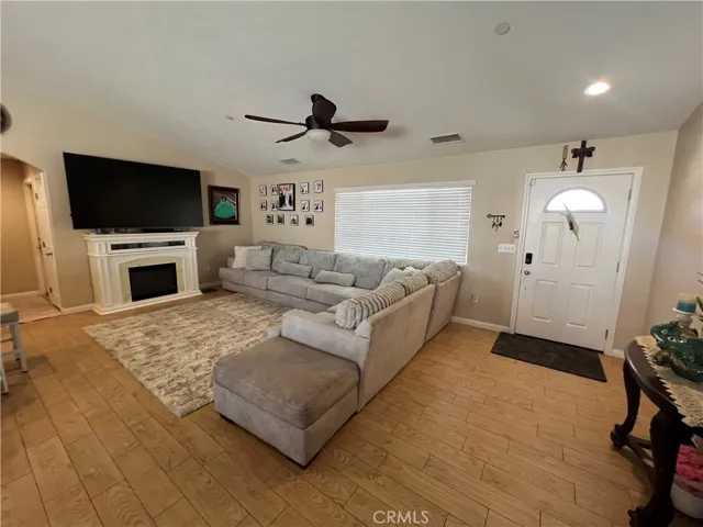 9220 Jacaranda, Hesperia, California 92345