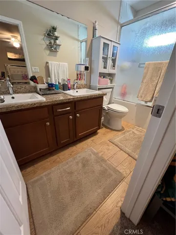 9220 Jacaranda, Hesperia, California 92345