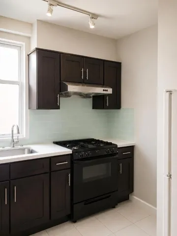670674 Commercial Street, San Francisco, California 94111