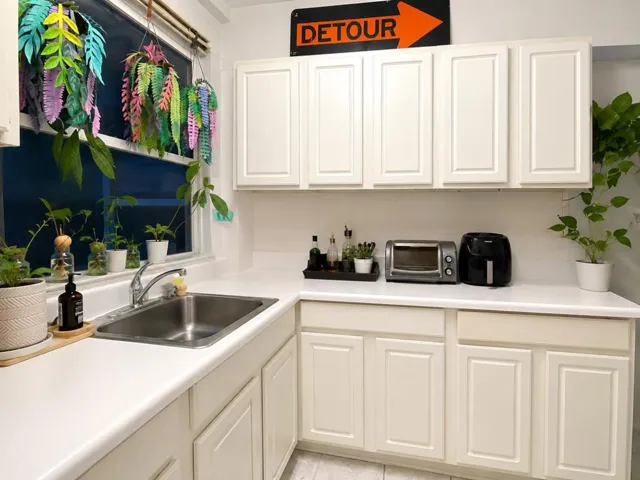 670674 Commercial Street, San Francisco, California 94111