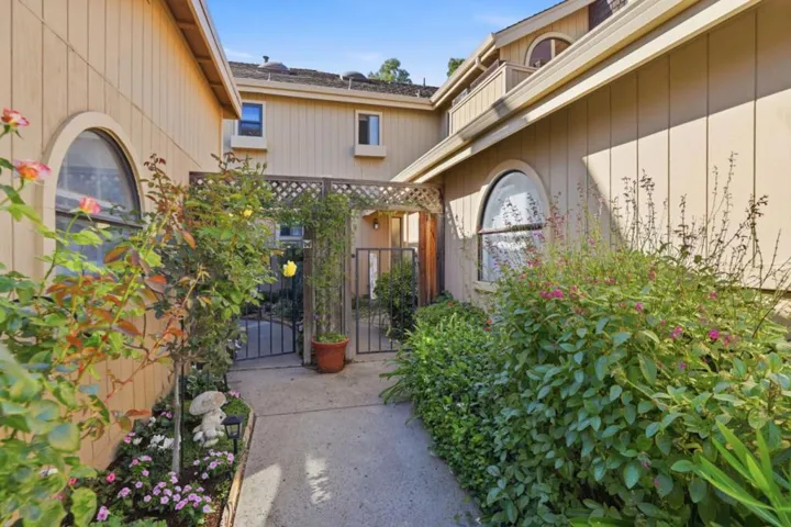 2101 Darnis Circle, Morgan Hill, California 95037