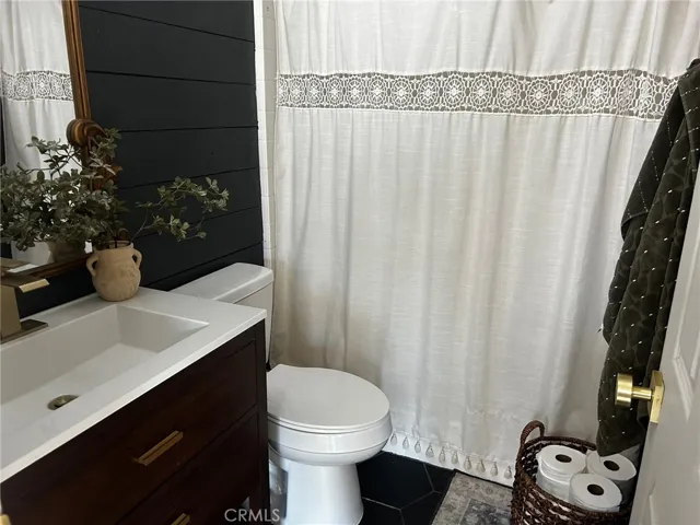 13140 Monrovia, Hesperia, California 92344