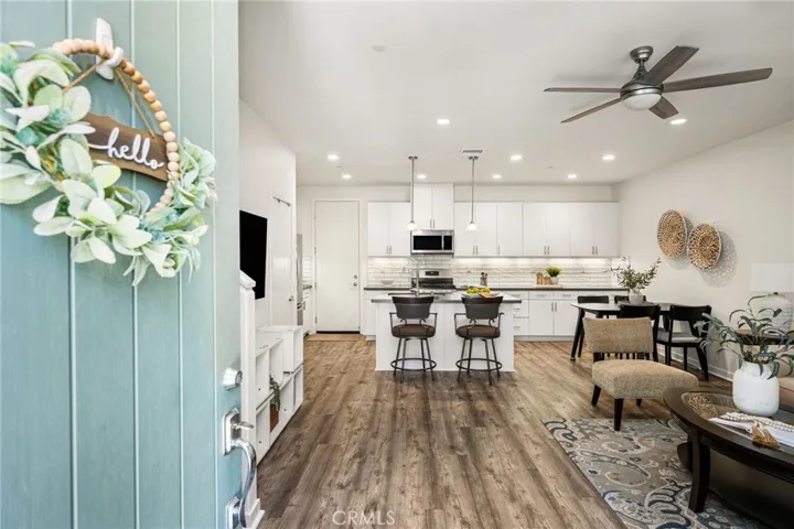 32 Savannah, Lake Forest, California 92630