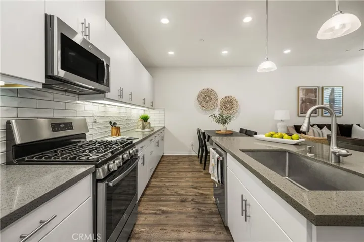 32 Savannah, Lake Forest, California 92630
