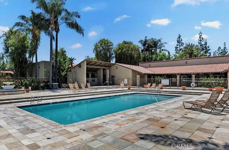 1345 Cabrillo Park E10, Santa Ana, California 92701