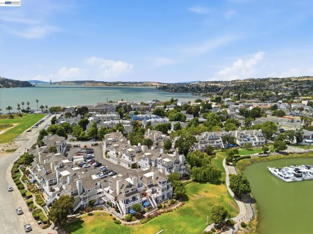 316 E 2nd St., Benicia, California 94510