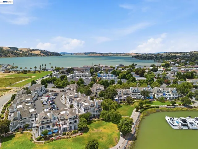 316 E 2nd St., Benicia, California 94510