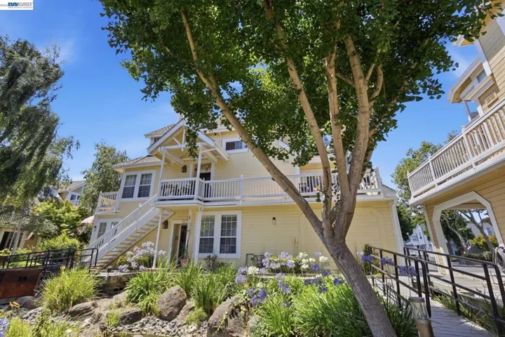 316 E 2nd St., Benicia, California 94510
