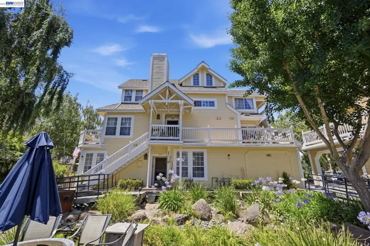 316 E 2nd St., Benicia, California 94510