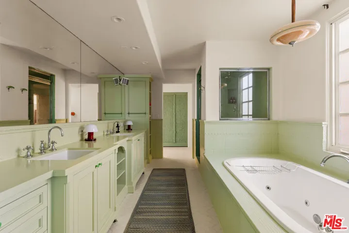 23422 Malibu Colony Road 98, Malibu, California 90265