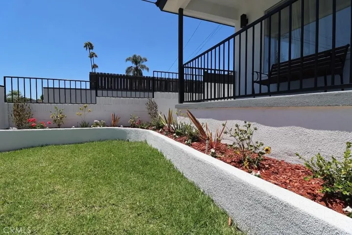 1839 W 35th, Los Angeles, California 90018