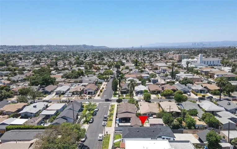1839 W 35th, Los Angeles, California 90018