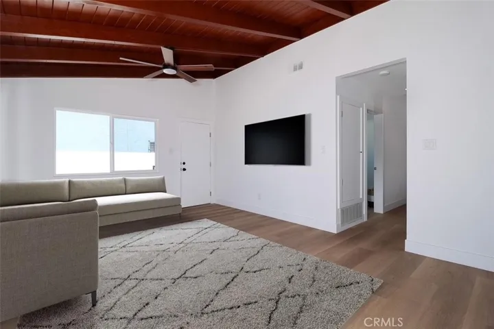 1839 W 35th, Los Angeles, California 90018