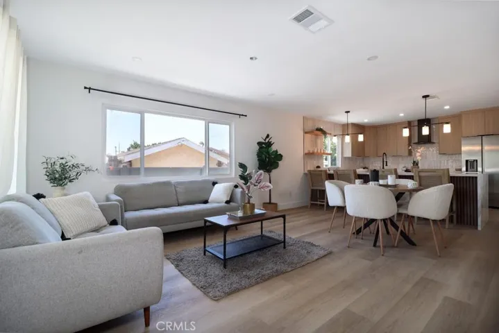 1839 W 35th, Los Angeles, California 90018