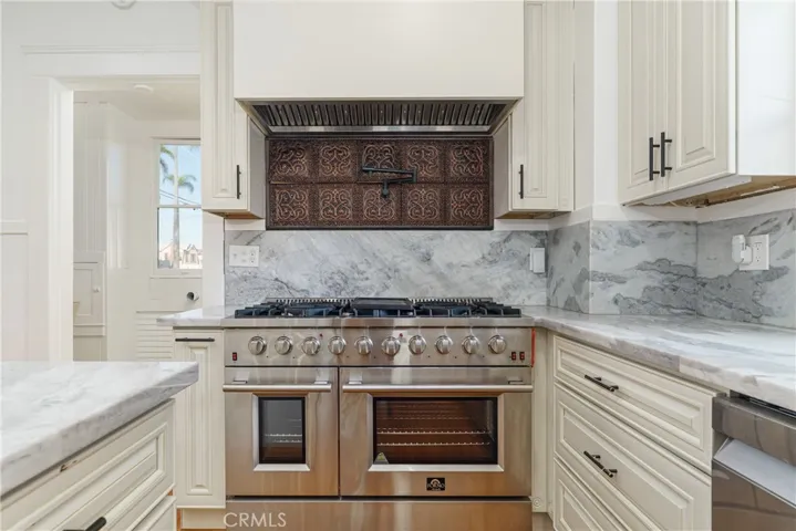 305 F, National City, California 91950