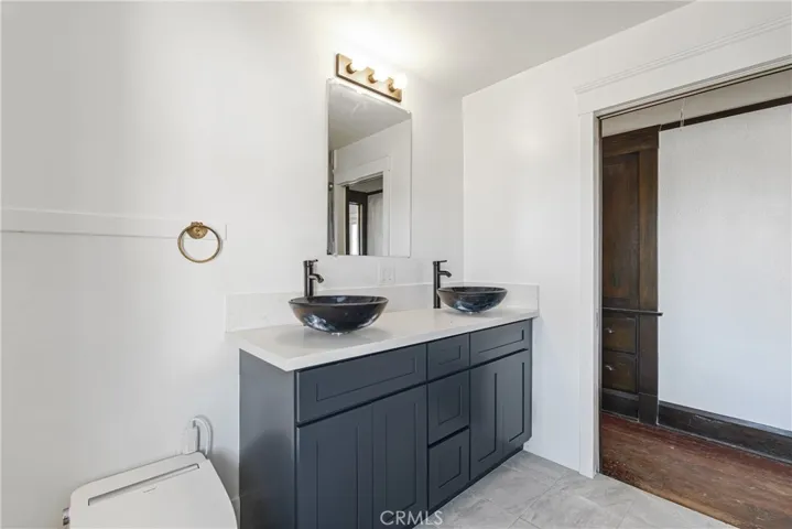 305 F, National City, California 91950