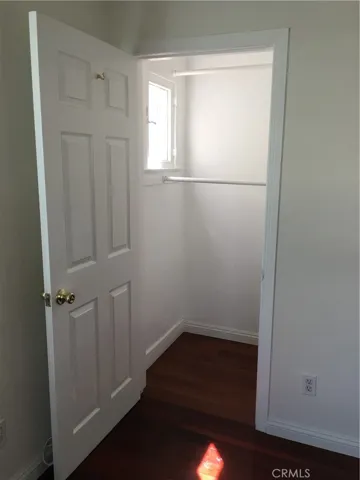 2710 Raymond Avenue, Los Angeles, California 90007