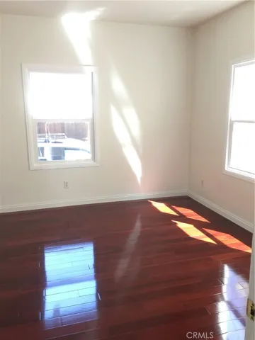 2710 Raymond Avenue, Los Angeles, California 90007