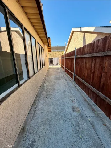 513 E Fairfield Court, Ontario, California 91761