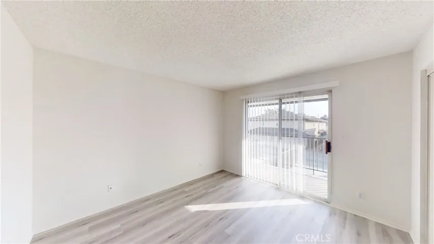 22 E Market, Long Beach, California 90805