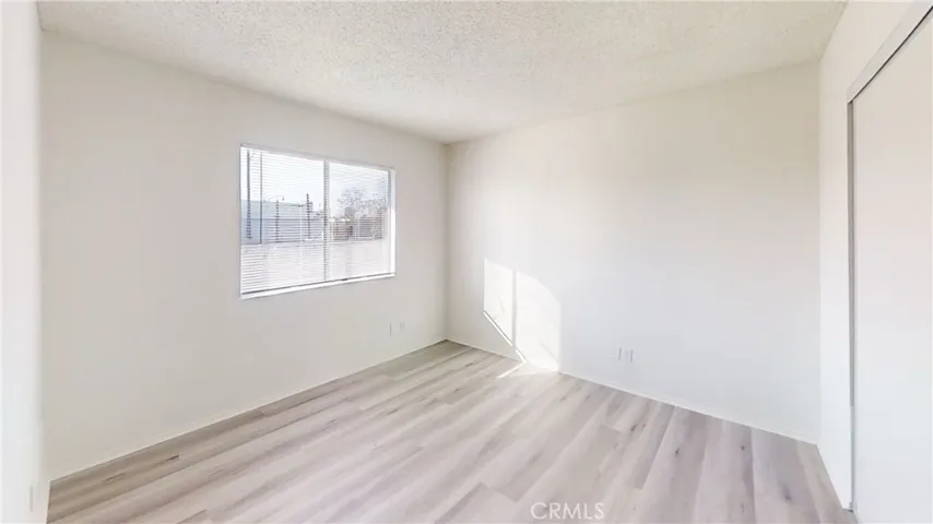 22 E Market, Long Beach, California 90805