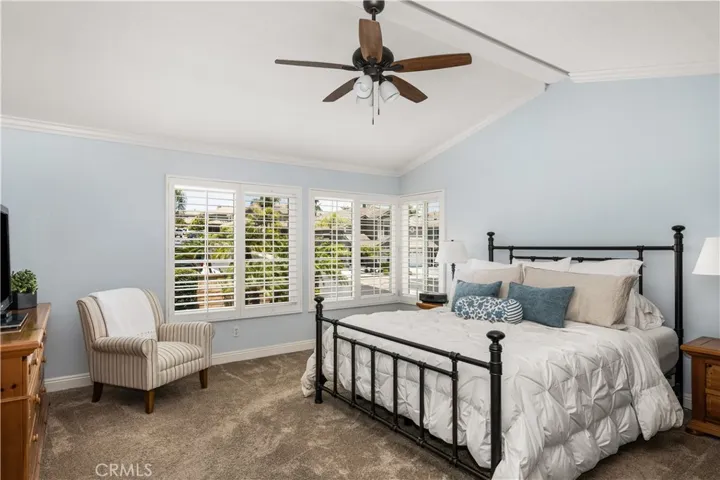 Spacious primary bedroom.